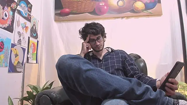 Loggan donnelly online show from April 30, 7:31 pm