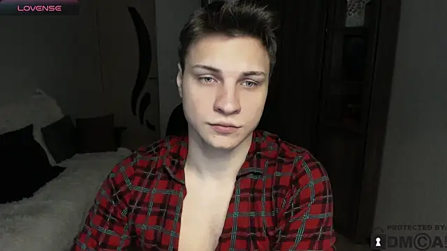 handsome guy01 online show from November 24, 9:36 pm