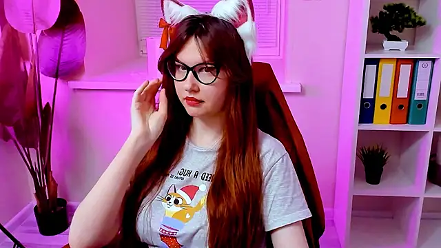 Snapshot of CarolGiggly chatting on March 14, 11:26 am CarolGiggly online show from March 14, 11:26 am