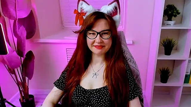 Snapshot of CarolGiggly chatting on July 25, 11:24 pm CarolGiggly online show from July 25, 11:24 pm