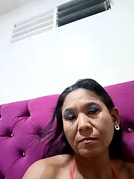 tiffany Bitch online show from May 2, 12:37 am