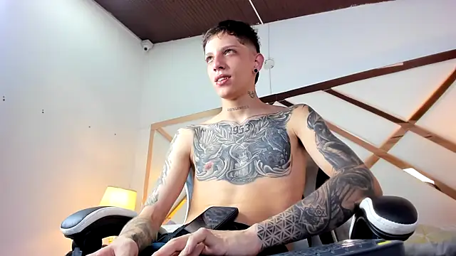 Snapshot of Adam_hard_ chatting on September 24, 7:39 pm Adam hard  online show from September 24, 7:39 pm