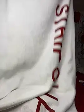 Snapshot of Gerallima_1 chatting on February 15, 10:00 am Gerallima 1 online show from February 15, 10:00 am