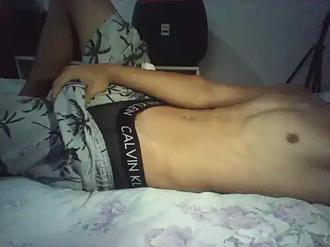 Snapshot of novilho18piroc chatting on June 2, 5:26 pm novilho18piroc online show from June 2, 5:26 pm