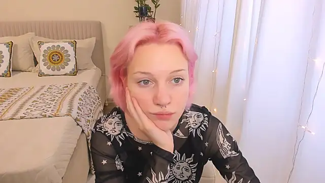 VelvetVixen155 online show from January 12, 9:30 am