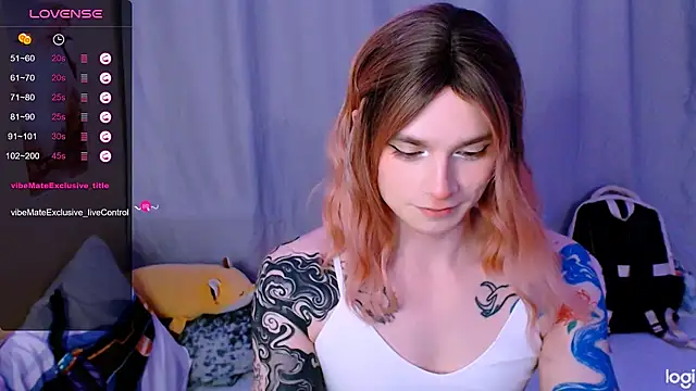 Snapshot of Alice_Hells chatting on May 7, 4:34 pm Alice Hells online show from May 7, 4:34 pm