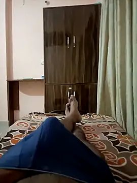 Snapshot of RRahullove69 chatting on September 18, 5:26 pm RRahullove69 online show from September 18, 5:26 pm