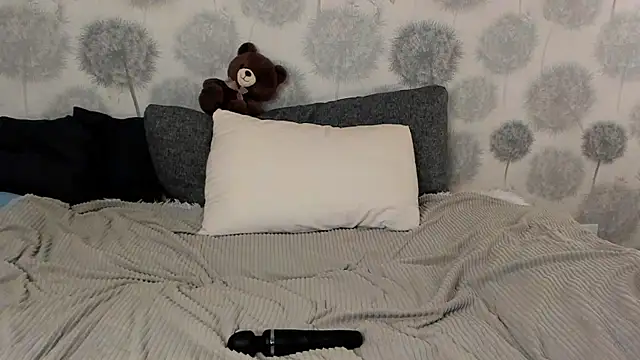 Snapshot of EngelFugler chatting on January 23, 3:01 pm EngelFugler online show from January 23, 3:01 pm