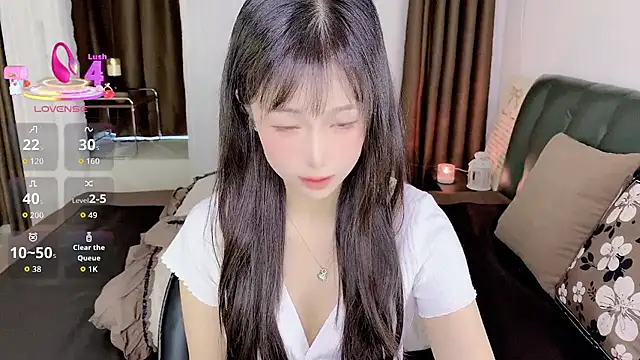 Snapshot of -Wendy__ chatting on July 5, 8:43 am -Wendy online show from July 5, 8:43 am