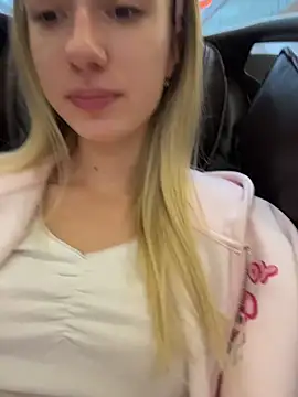 Lia  Love online show from November 3, 12:17 pm