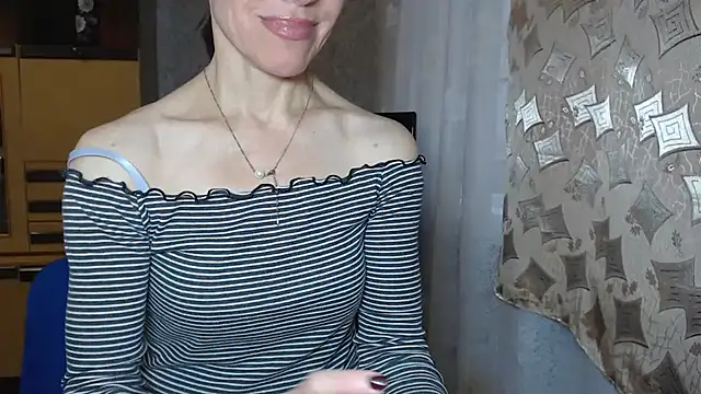 Snapshot of Pepper_mur chatting on November 28, 6:16 am Pepper mur online show from November 28, 6:16 am