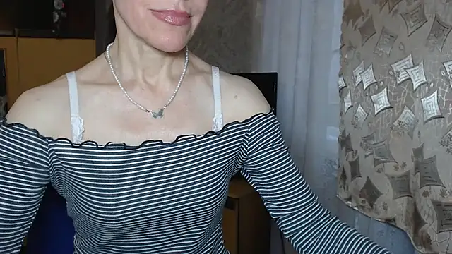 Snapshot of Pepper_mur chatting on November 29, 6:16 am Pepper mur online show from November 29, 6:16 am