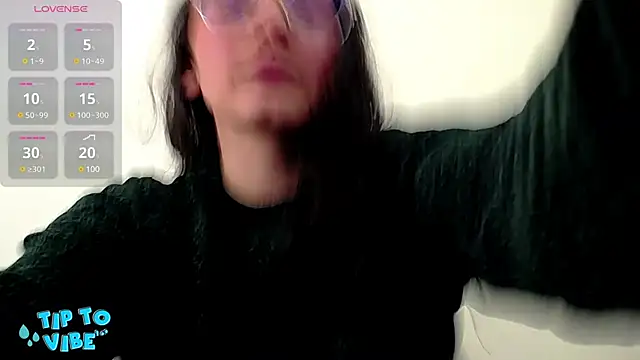 Snapshot of Kay_LustyWife chatting on December 4, 3:21 pm Kay LustyWife online show from December 4, 3:21 pm