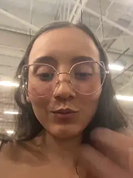 Snapshot of Kay_LustyWife chatting on December 11, 12:44 am Kay LustyWife online show from December 11, 12:44 am