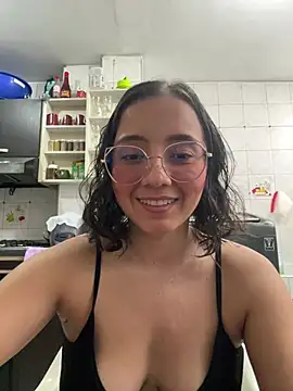 Snapshot of Kay_LustyWife chatting on January 3, 1:25 pm Kay LustyWife online show from January 3, 1:25 pm