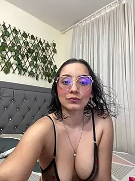 Snapshot of Kay_LustyWife chatting on February 19, 7:38 pm Kay LustyWife online show from February 19, 7:38 pm