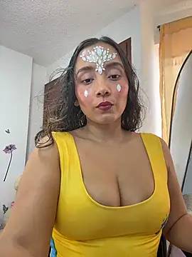 Snapshot of Kay_LustyWife chatting on August 9, 3:50 pm Kay LustyWife online show from August 9, 3:50 pm