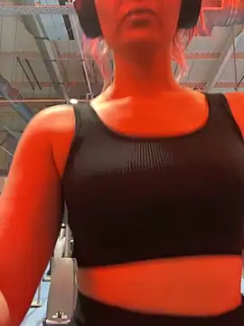 SweetSolez online show from March 11, 8:20 pm