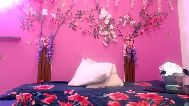 analdeepalejandra18 online show from March 8, 7:17 pm