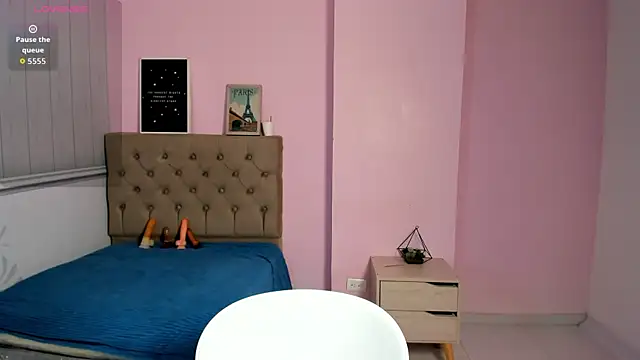 lauren rios7 online show from September 12, 7:47 pm