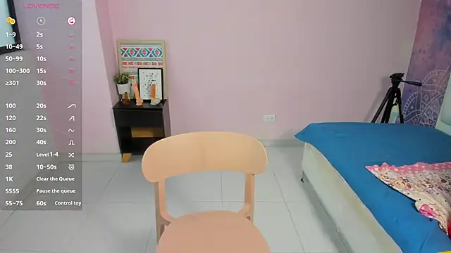 lauren rios7 online show from October 3, 7:33 pm