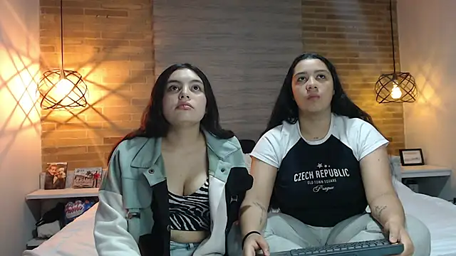 Snapshot of Scarlett_Jazmin chatting on December 1, 10:09 am Scarlett Jazmin online show from December 1, 10:09 am