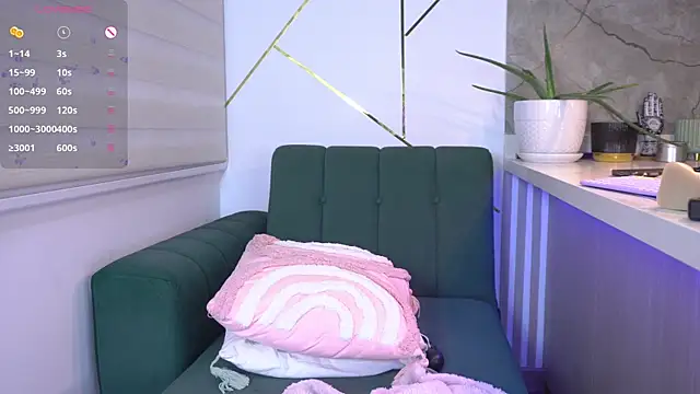 Snapshot of b3llaspringg chatting on June 25, 5:12 am b3llaspringg online show from June 25, 5:12 am