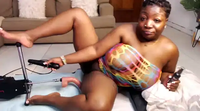 Snapshot of Aphrodite_92 chatting on March 20, 2:51 am Aphrodite 92 online show from March 20, 2:51 am