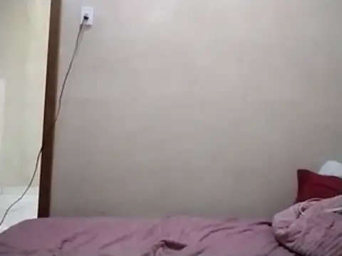 Snapshot of Luci_foxx chatting on February 3, 4:43 am Luci foxx online show from February 3, 4:43 am