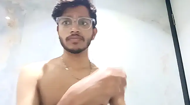 skinnyyyyyyyyy online show from February 19, 3:50 am