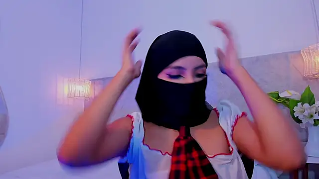 naomiii   online show from November 4, 11:53 am