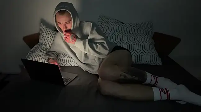 Antik online show from February 9, 10:00 pm