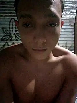 Snapshot of tayson_ chatting on February 5, 10:51 am tayson online show from February 5, 10:51 am