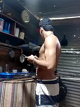 Snapshot of tayson_ chatting on February 12, 4:55 pm tayson online show from February 12, 4:55 pm