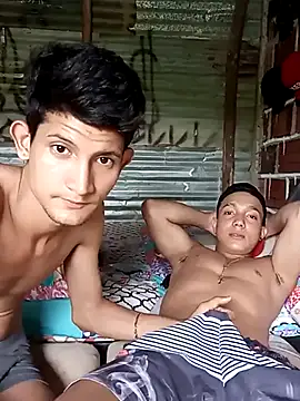 Snapshot of tayson_ chatting on February 15, 2:22 pm tayson online show from February 15, 2:22 pm