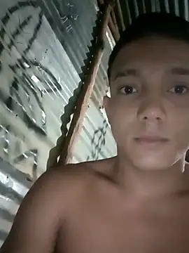 Snapshot of tayson_ chatting on February 28, 11:14 am tayson online show from February 28, 11:14 am