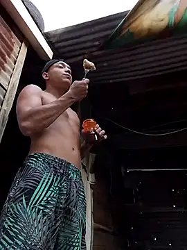 Snapshot of tayson_ chatting on September 11, 11:54 am tayson online show from September 11, 11:54 am