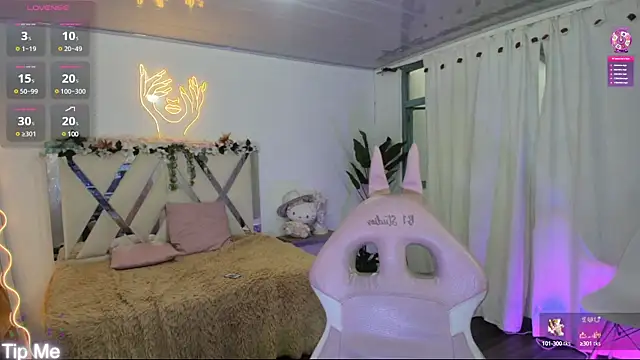 Snapshot of Jazmin_tay chatting on January 9, 10:20 pm Jazmin tay online show from January 9, 10:20 pm