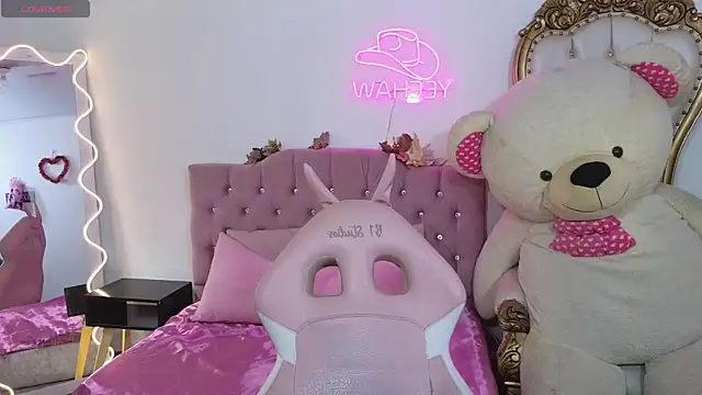 Snapshot of Jazmin_tay chatting on March 8, 7:31 pm Jazmin tay online show from March 8, 7:31 pm
