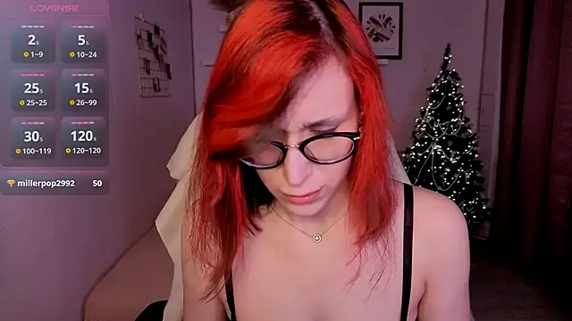 Dora Marcelli online show from December 17, 6:52 am