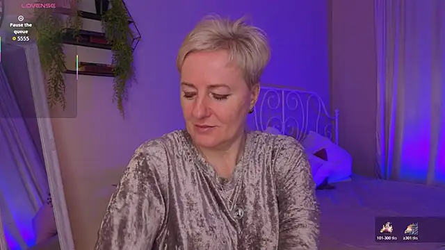 Nika Smit online show from February 14, 5:48 am