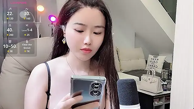 Snapshot of yoyo520- chatting on March 22, 11:31 pm yoyo520- online show from March 22, 11:31 pm