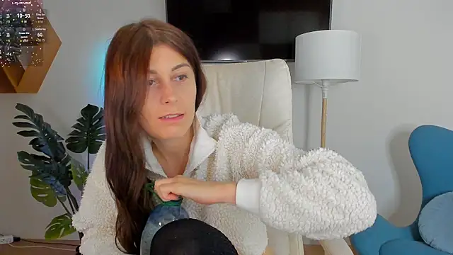 Snapshot of Hailey_Green chatting on September 27, 8:58 pm Hailey Green online show from September 27, 8:58 pm