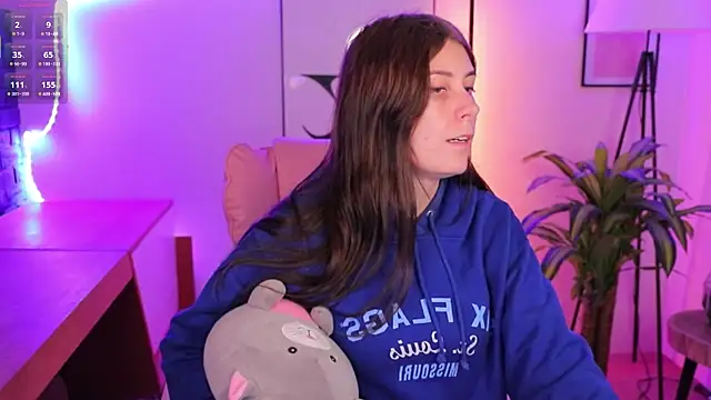 Snapshot of Hailey_Green chatting on November 12, 10:09 pm Hailey Green online show from November 12, 10:09 pm