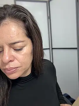 NATHALIA-28  online show from March 8, 1:15 pm