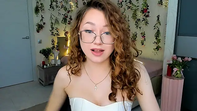 SereneFlame online show from June 10, 10:14 am