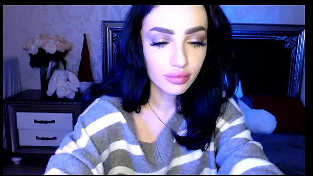 Snapshot of NancyLovee_ chatting on January 11, 11:24 pm NancyLovee online show from January 11, 11:24 pm