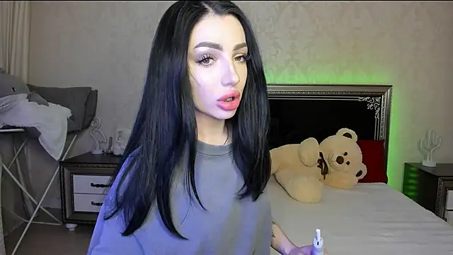 Snapshot of NancyLovee_ chatting on March 18, 8:37 pm NancyLovee online show from March 18, 8:37 pm