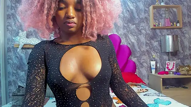 Snapshot of EMMAPARISS chatting on October 22, 11:54 am EMMAPARISS online show from October 22, 11:54 am