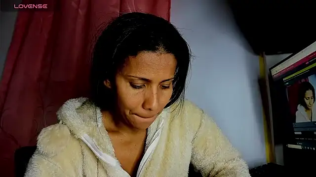 Snapshot of Nenita_Hot_ chatting on September 10, 3:39 am Nenita Hot  online show from September 10, 3:39 am